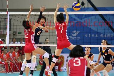 女排四强中国对巴西第二局（女排四强中国对巴西第二局比赛结果）