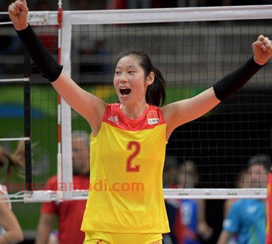 中国女排朱婷的母亲（女排朱婷家几口人）