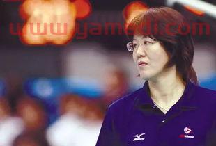 中国女排美国教练（美国女排主帅谈中国女排）