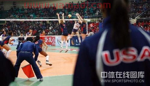 中国女排3比0美国第二局（中国女排30完胜美国）