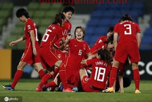 杜峰还是主教练吗女足球员(杜峰还是主教练吗女足球员)